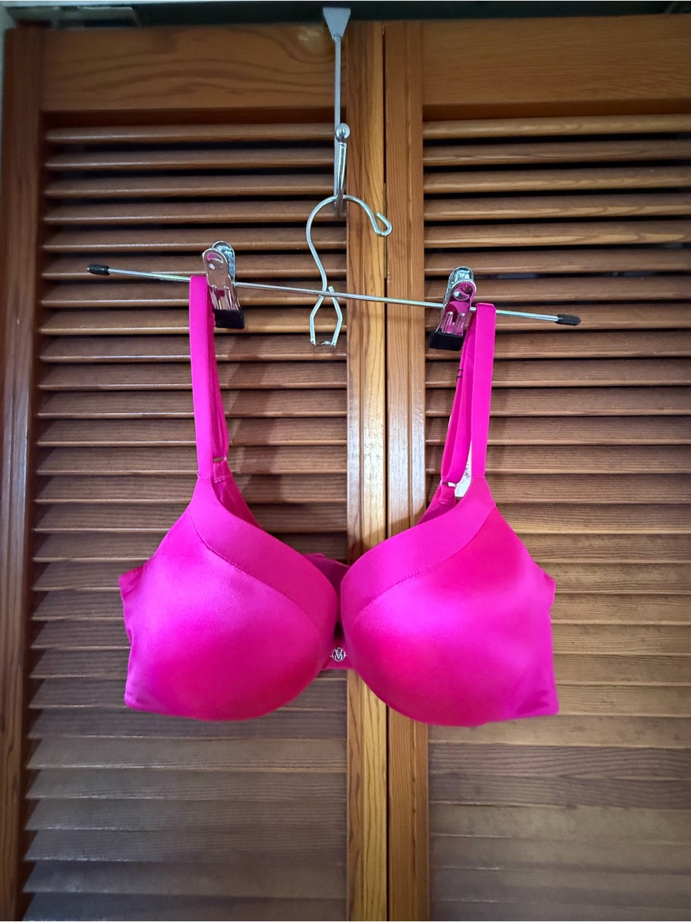 Victoria’s Secret push-up adds a cup new tags on bra